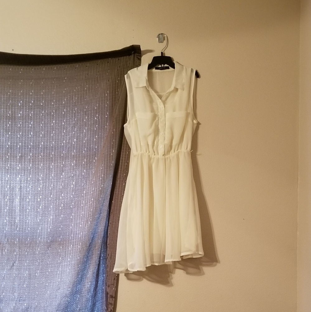 Casual White Button Up Dress w/ Pockets & Collar